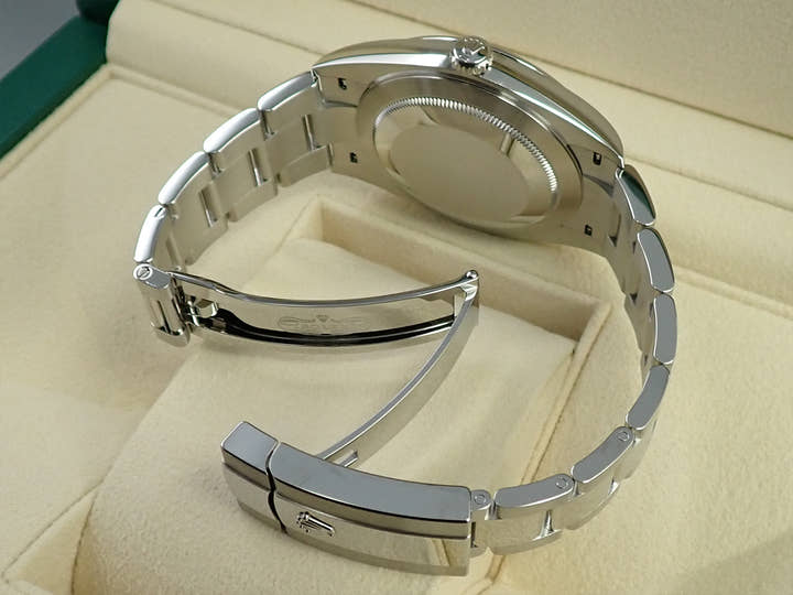 ロレックス デイトジャスト41 Ref.126300 ステンレススチール スレートローマン文字盤 オイスターブレスレット