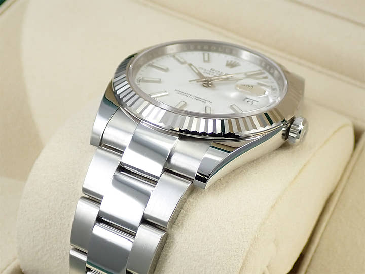 ロレックス デイトジャスト41 Ref.126334 ステンレススチール/ホワイトゴールド ホワイトローマン文字盤 オイスターブレスレット