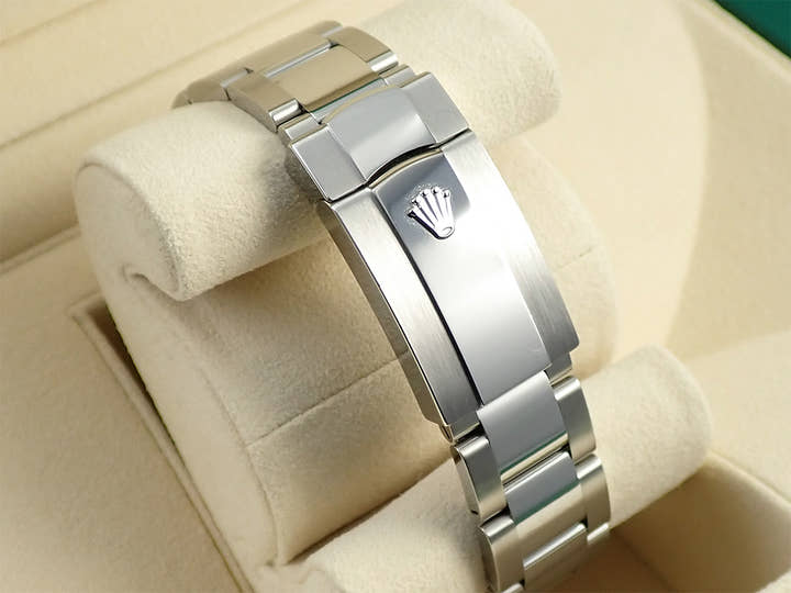 ロレックス デイトジャスト41 Ref.126334 ステンレススチール/ホワイトゴールド ホワイトローマン文字盤 オイスターブレスレット