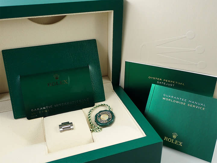 ロレックス デイトジャスト41 Ref.126334 ステンレススチール/ホワイトゴールド ブラック文字盤 オイスターブレスレット