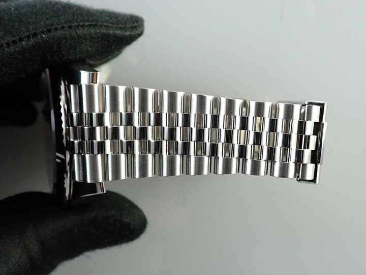 ロレックス デイトジャスト41 Ref.126334 ステンレススチール/ホワイトゴールド ブライトブルー10Pダイヤ文字盤 ジュビリーブレスレット 極美品 11LCWVYA