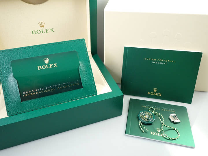 ロレックス デイトジャスト41 Ref.126334 ステンレススチール/ホワイトゴールド ブラック文字盤 オイスターブレスレット