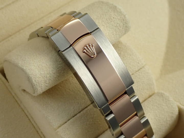 Rolex Datejust 41 Ref. 126301 Stainless Steel/Everose Gold Sandblast Dial Oyster Bracelet