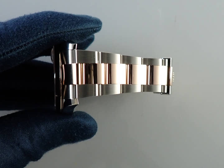 Rolex Datejust 41 Ref. 126301 Stainless Steel/Everose Gold Sandblast Dial Oyster Bracelet