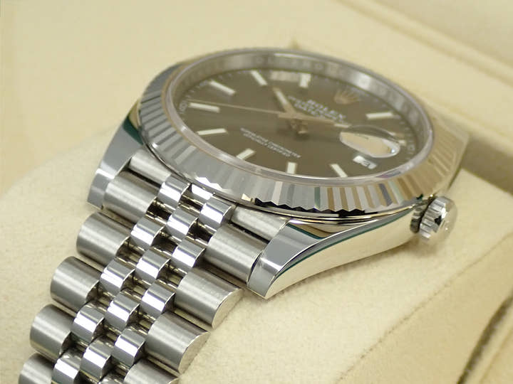 ロレックス デイトジャスト41 Ref.126334 ステンレススチール/ホワイトゴールド スレート文字盤 ジュビリーブレスレット 美品 95094Z1T