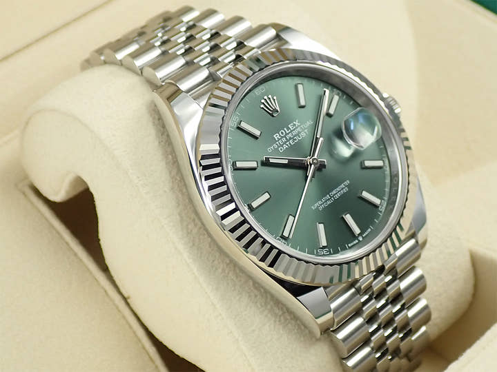 Rolex Datejust 41 Ref. 126334 Stainless Steel/White Gold Mint Green Dial Jubilee Bracelet