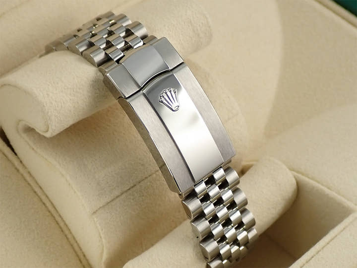 ロレックス デイトジャスト41 Ref.126334 ステンレススチール/ホワイトゴールド ブライトブルー文字盤 ジュビリーブレスレット