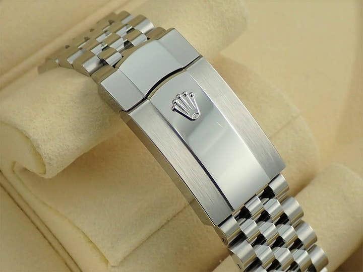 ロレックス デイトジャスト41 Ref.126334 ステンレススチール/ホワイトゴールド スレートローマン文字盤 ジュビリーブレスレット 中古 1H1S1U24