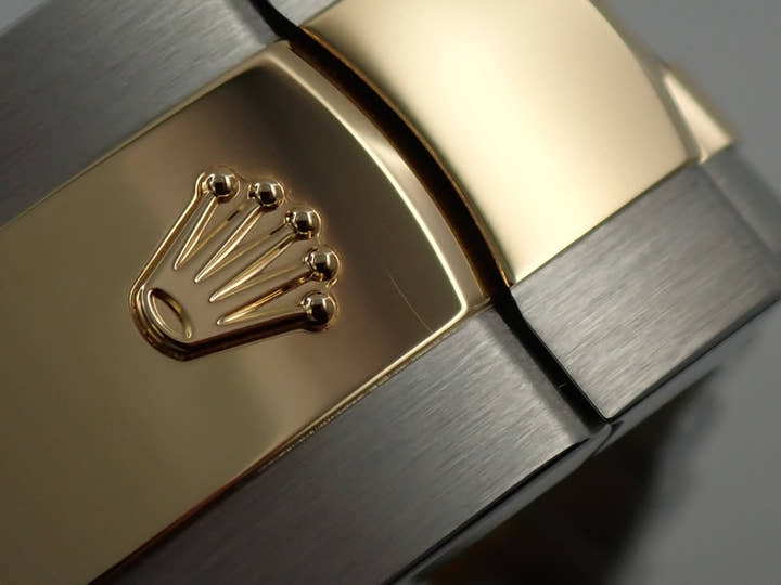 ロレックス デイトジャスト41 Ref.126333 ステンレススチール/イエローゴールド スレートローマン文字盤 ジュビリーブレスレット 未使用 3FAPU089