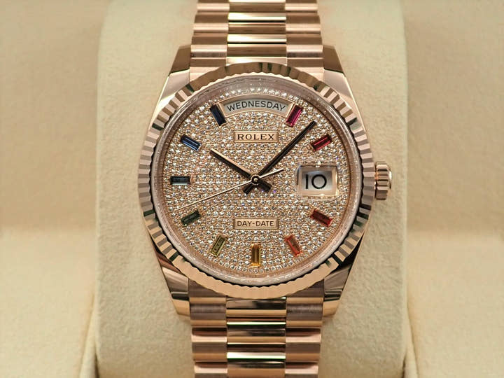 ロレックス デイデイト36 Ref.128235 エバーローズゴールド パヴェダイヤxレインボーサファイア文字盤