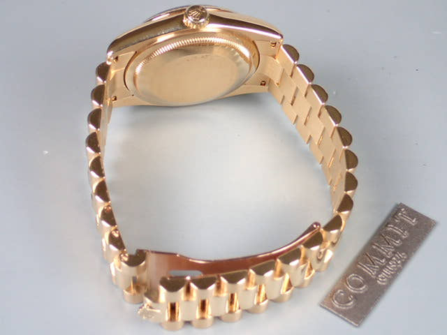 ロレックス デイデイト Ref.118238 オパール文字盤 中古 day-date-18