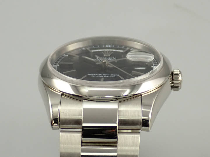 ロレックス デイデイト36 Ref.118209 ホワイトゴールド ブラック文字盤