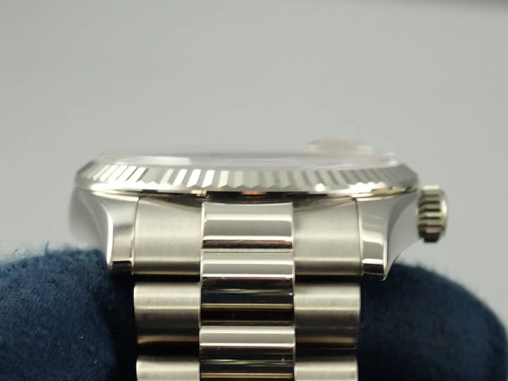 ロレックス デイデイト36 Ref.118239 ホワイトゴールド チェリー文字盤