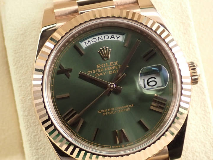 ロレックス デイデイト40 Ref.228235 エバーローズゴールド オリーブグリーン文字盤
