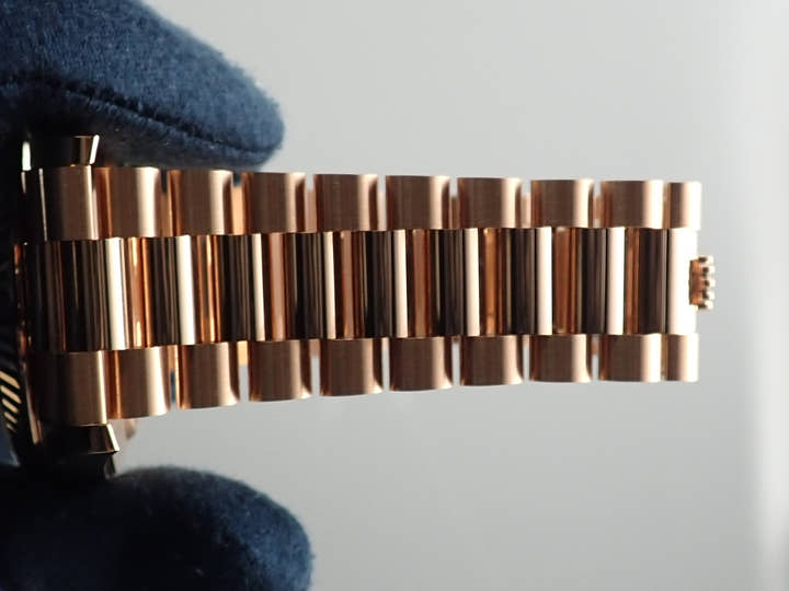 ロレックス デイデイト40 Ref.228235 エバーローズゴールド オリーブグリーン文字盤