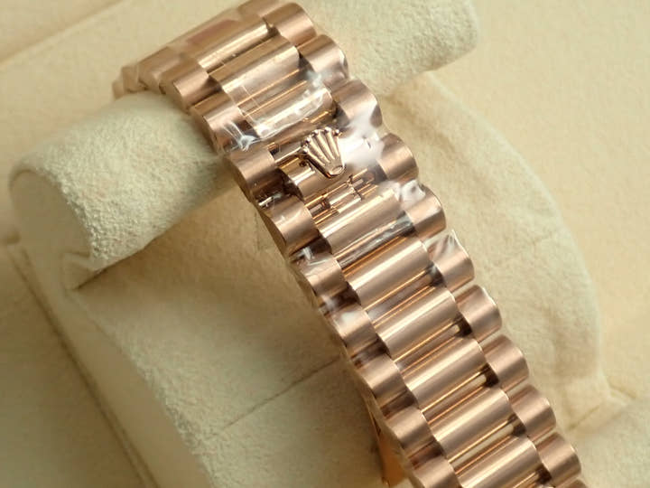 ロレックス デイデイト36 Ref.128345RBR エバーローズゴールド パヴェダイヤモンド文字盤