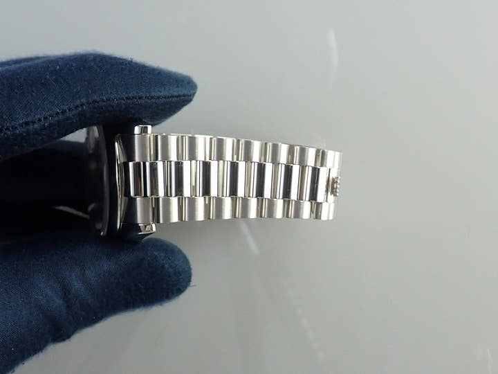 ロレックス デイデイト36 Ref.118206 プラチナ アイスブルー文字盤