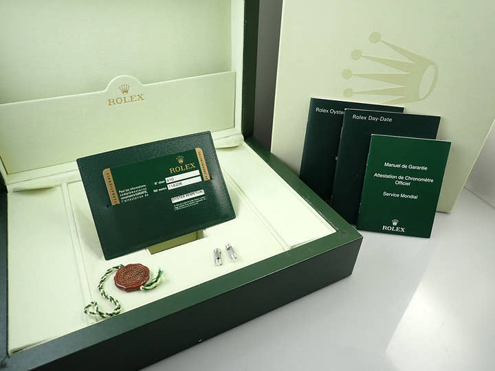 ロレックス デイデイト36 Ref.118206 プラチナ アイスブルー文字盤