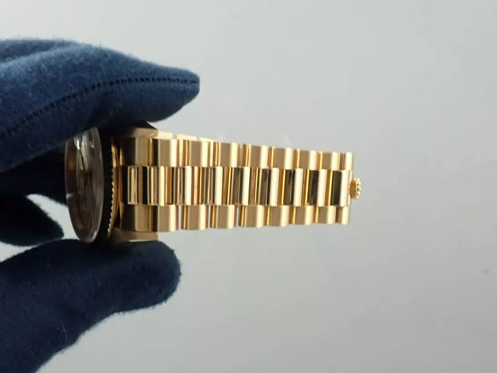 ロレックス デイデイト36 Ref.18038 イエローゴールド シルバー文字盤