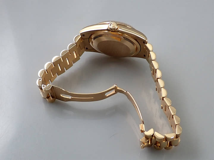 ロレックス デイデイト36 Ref.118235NG ピンクゴールド ブラックシェル文字盤