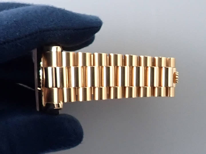 ロレックス デイデイト36 Ref.118235NG ピンクゴールド ブラックシェル文字盤