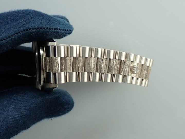 ロレックス デイデイト36 Ref.18249 ホワイトゴールド グロッシュラー文字盤