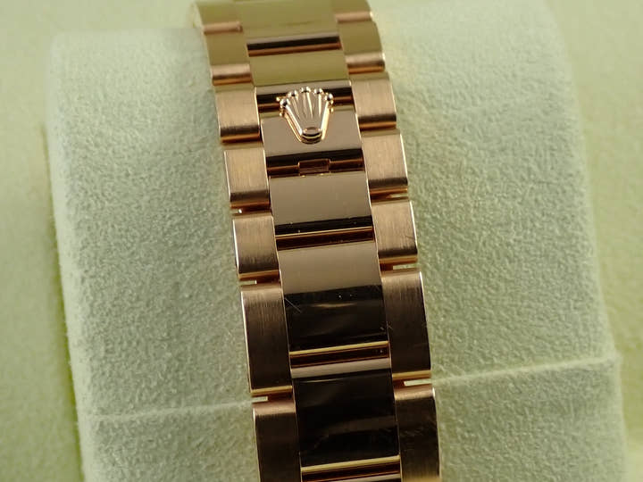 ロレックス デイデイト36 Ref.118395BR エバーローズゴールド フェライトx10Pダイヤ文字盤