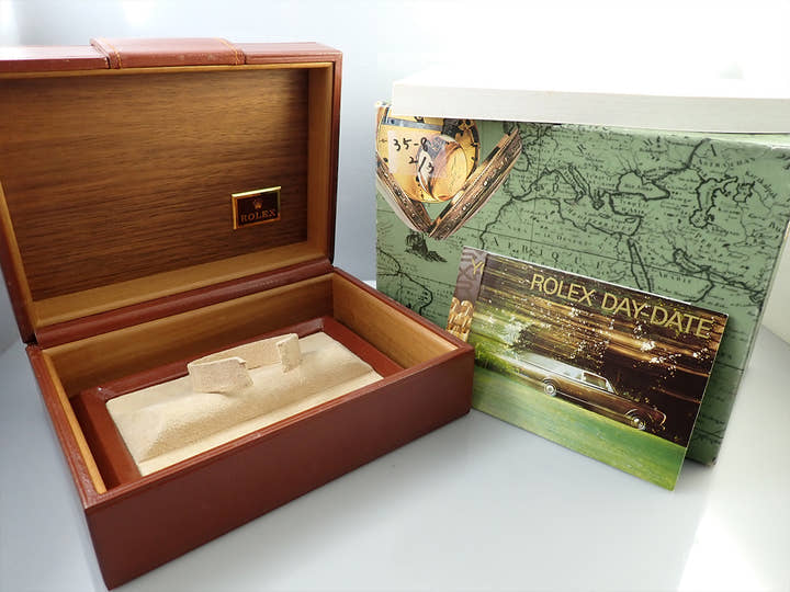 ロレックス デイデイト36 Ref.18238 イエローゴールド ブラック文字盤