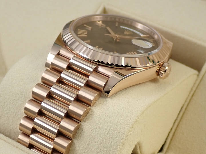 ロレックス デイデイト40 Ref.228235 エバーローズゴールド チョコレート文字盤