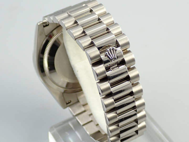 ロレックス デイデイト36 Ref.118239A ホワイトゴールド シルバー文字盤