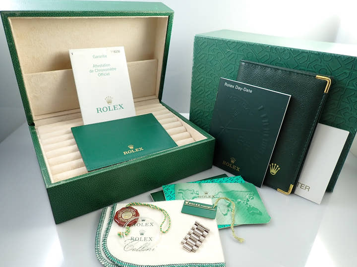 ロレックス デイデイト36 Ref.118239A ホワイトゴールド シルバー文字盤