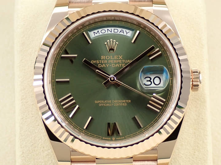 ロレックス デイデイト40 Ref.228235 エバーローズゴールド オリーブグリーン文字盤