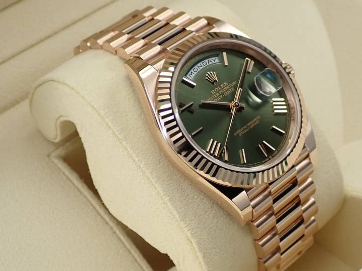 ロレックス デイデイト40 Ref.228235 エバーローズゴールド オリーブグリーン文字盤