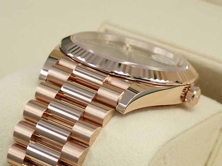 ロレックス デイデイト40 Ref.228235 エバーローズゴールド チョコレート文字盤