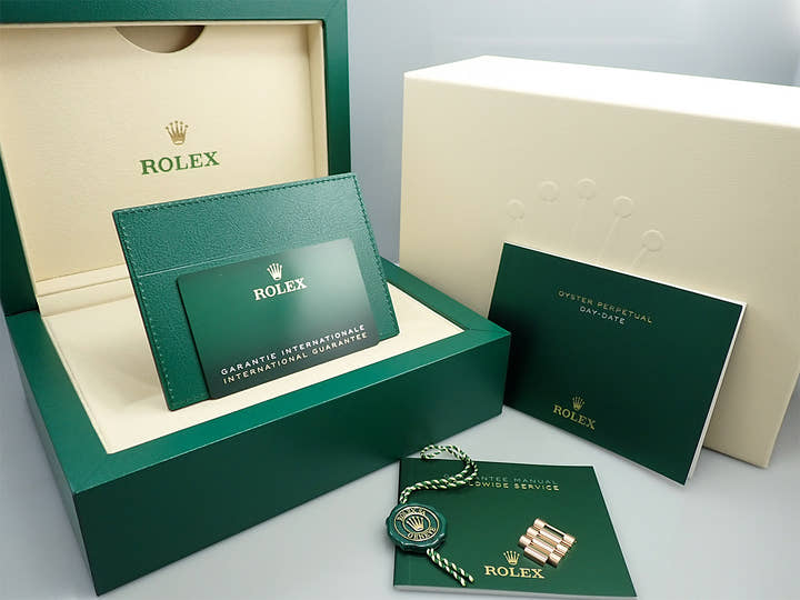 ロレックス デイデイト40 Ref.228235 エバーローズゴールド チョコレート文字盤