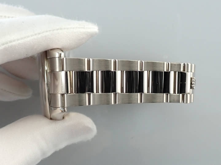 ロレックス デイデイト36 Ref.118209 ホワイトゴールド メテオライト文字盤