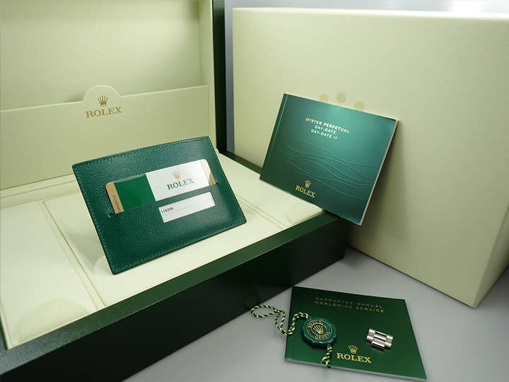 ロレックス デイデイト36 Ref.118206A プラチナ アイスブルー文字盤