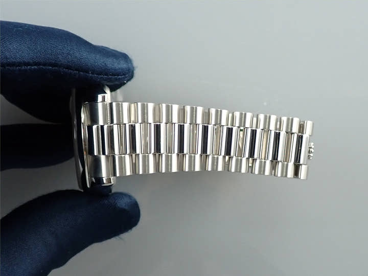 ロレックス デイデイト36 Ref.118206A プラチナ アイスブルー文字盤