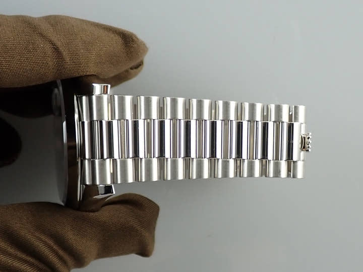 ロレックス デイデイト40 Ref.228206A プラチナ ブラックx10Pダイヤ文字盤