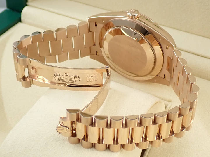 ロレックス デイデイト40 Ref.228235A エバーローズゴールド チョコレートx10Pダイヤ文字盤