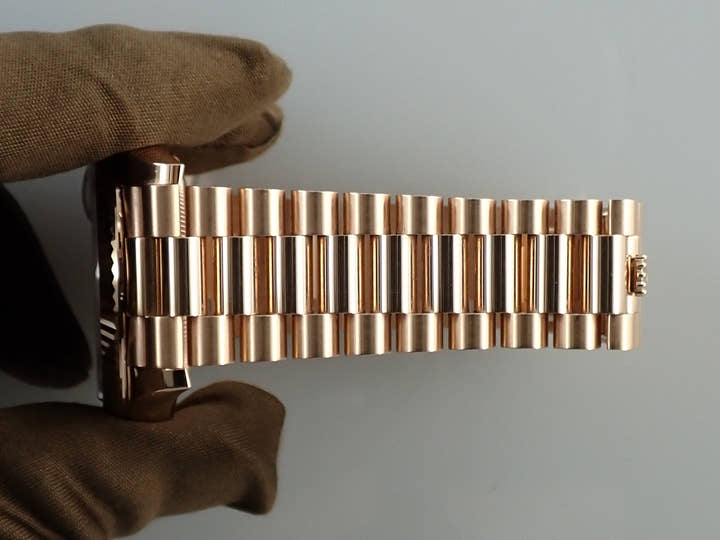 ロレックス デイデイト40 Ref.228235A エバーローズゴールド チョコレートx10Pダイヤ文字盤