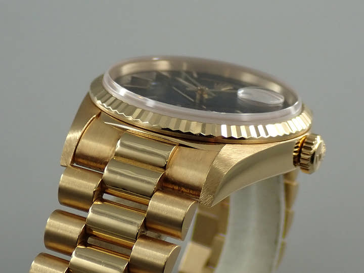 ロレックス デイデイト36 Ref.18238 イエローゴールド ブルー文字盤