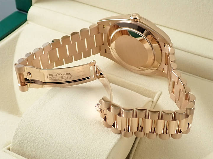 ロレックス デイデイト40 Ref.228235A エバーローズゴールド ダイヤモンド入りアイゼンキーゼル文字盤