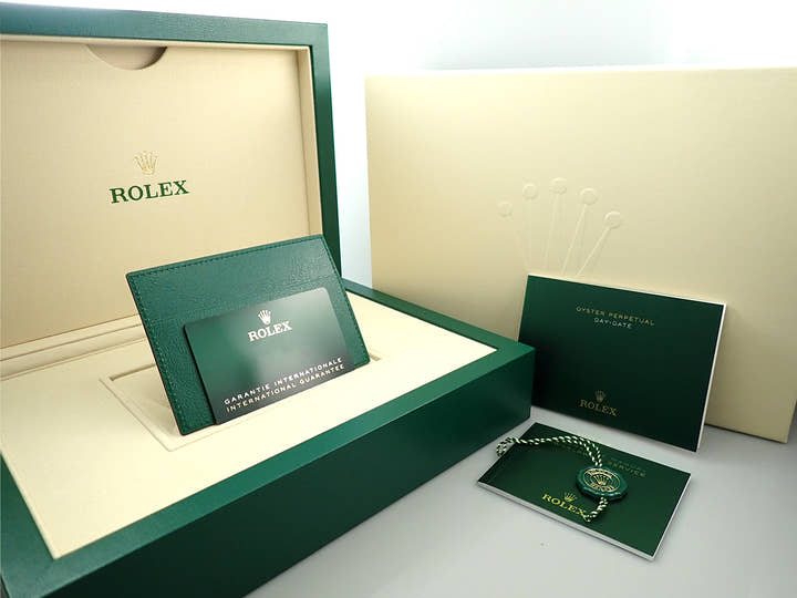 ロレックス デイデイト40 Ref.228206A プラチナ メテオライト文字盤