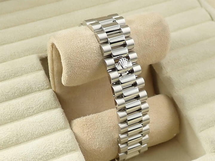 ロレックス デイデイト Ref.118346A プラチナ アイスブルーコンピューターx10Pダイヤ文字盤