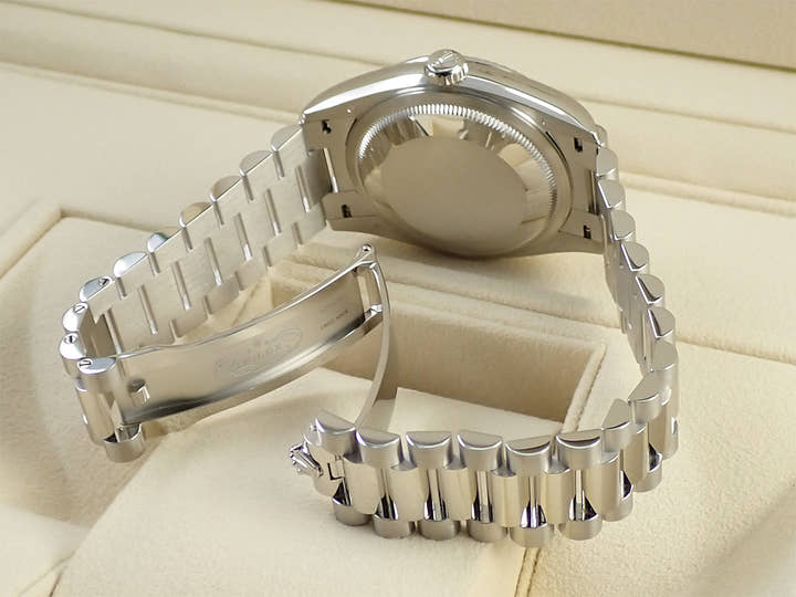 ロレックス デイデイト36 Ref.128236 プラチナ アイスブルー文字盤