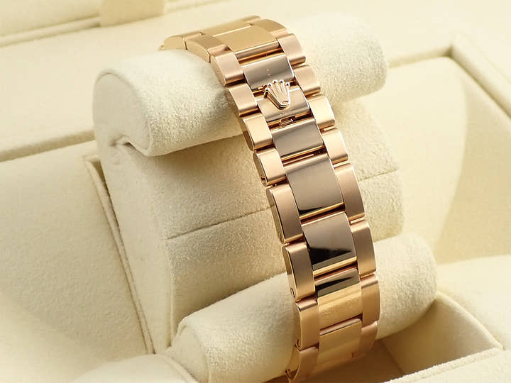 ロレックス デイデイト36 Ref.118395BR エバーローズゴールド ホワイトシェル文字盤