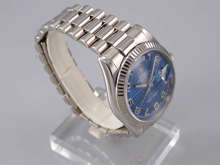 ロレックス デイデイト36 Ref.118239 ホワイトゴールド ブルーウェーブ文字盤