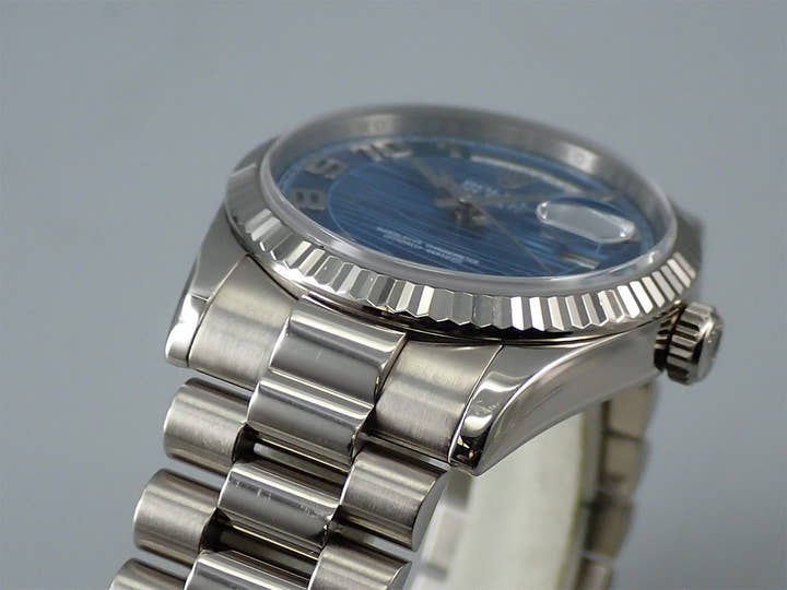 ロレックス デイデイト36 Ref.118239 ホワイトゴールド ブルーウェーブ文字盤