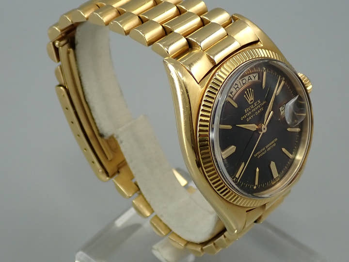 ロレックス デイデイト36 Ref.1803 イエローゴールド ブラック文字盤 中古 2Z68ZVLC